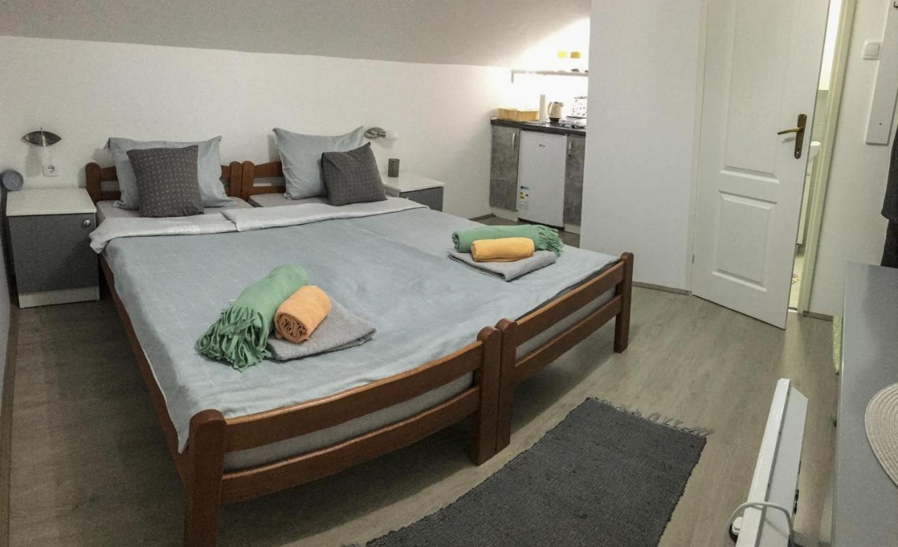 Appartement S. A. L. Prenociste à Zrenjanin Extérieur photo