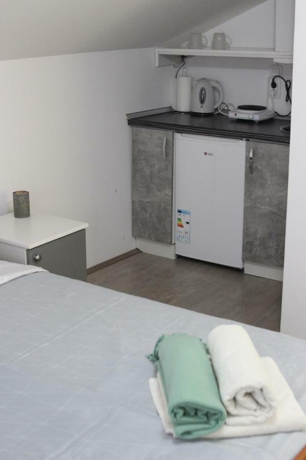 Appartement S. A. L. Prenociste à Zrenjanin Extérieur photo